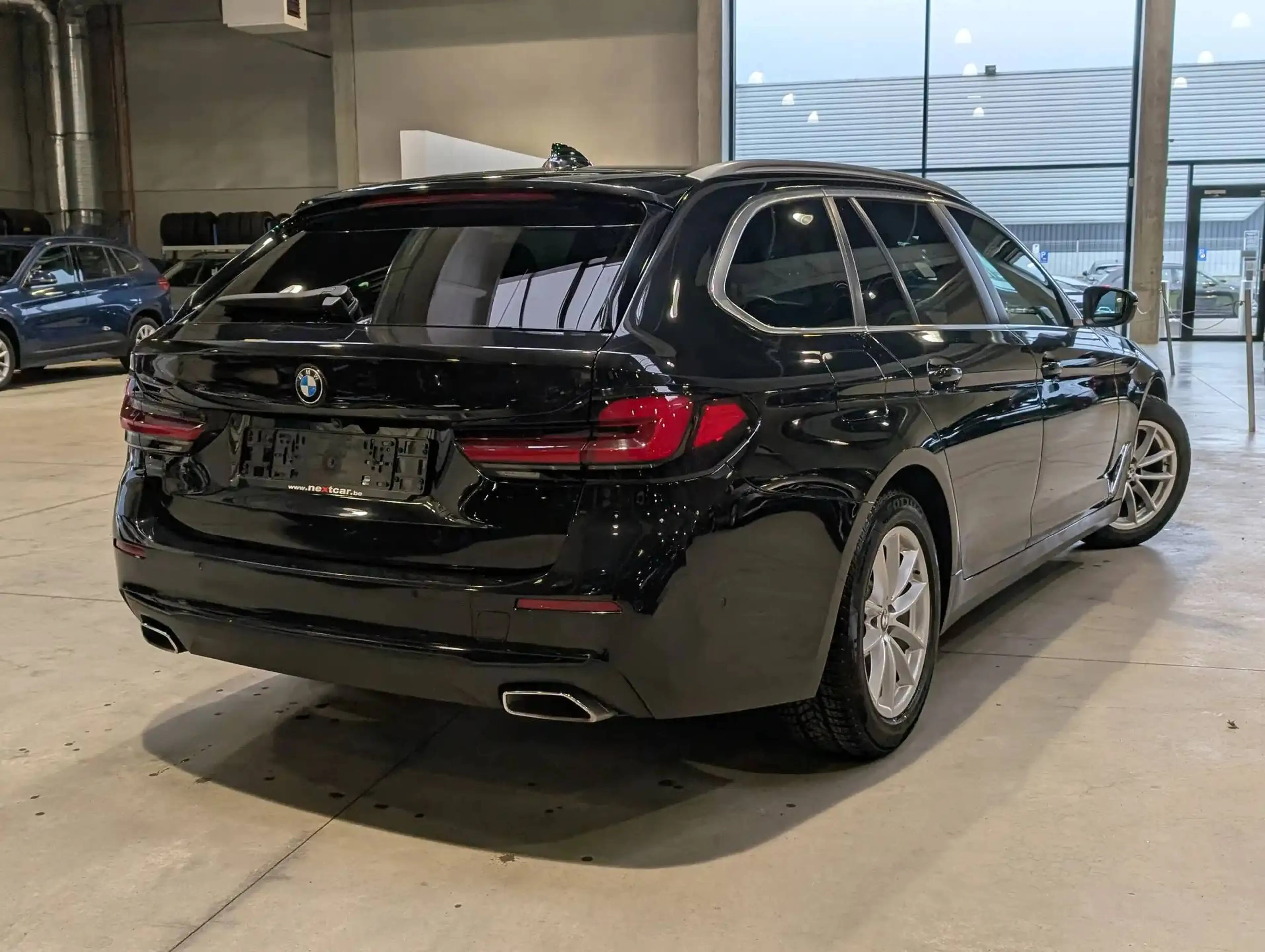 BMW 518 dA Touring *CUIR-NAVI-CAMERA-DIGITAL COCKPIT* — photo 3