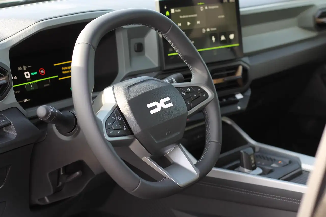 Dacia Bigster 1.8 hybrid Extreme 155cv auto 15