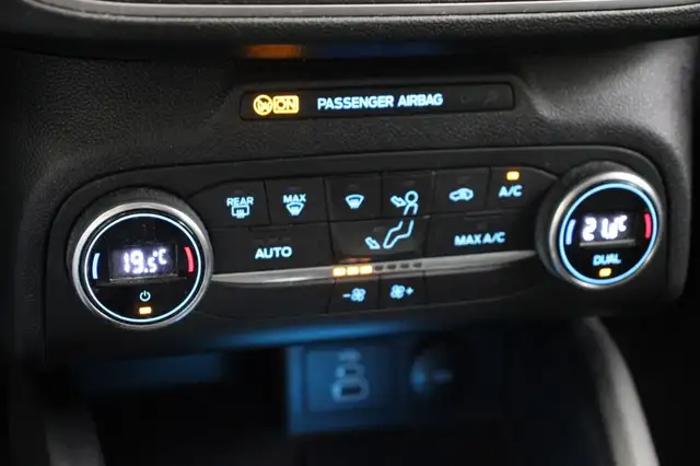 Ford Focus view 7