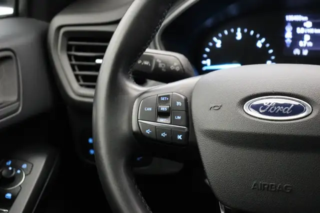 Ford Focus view 6