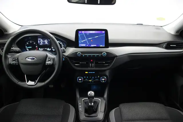 Ford Focus view 2