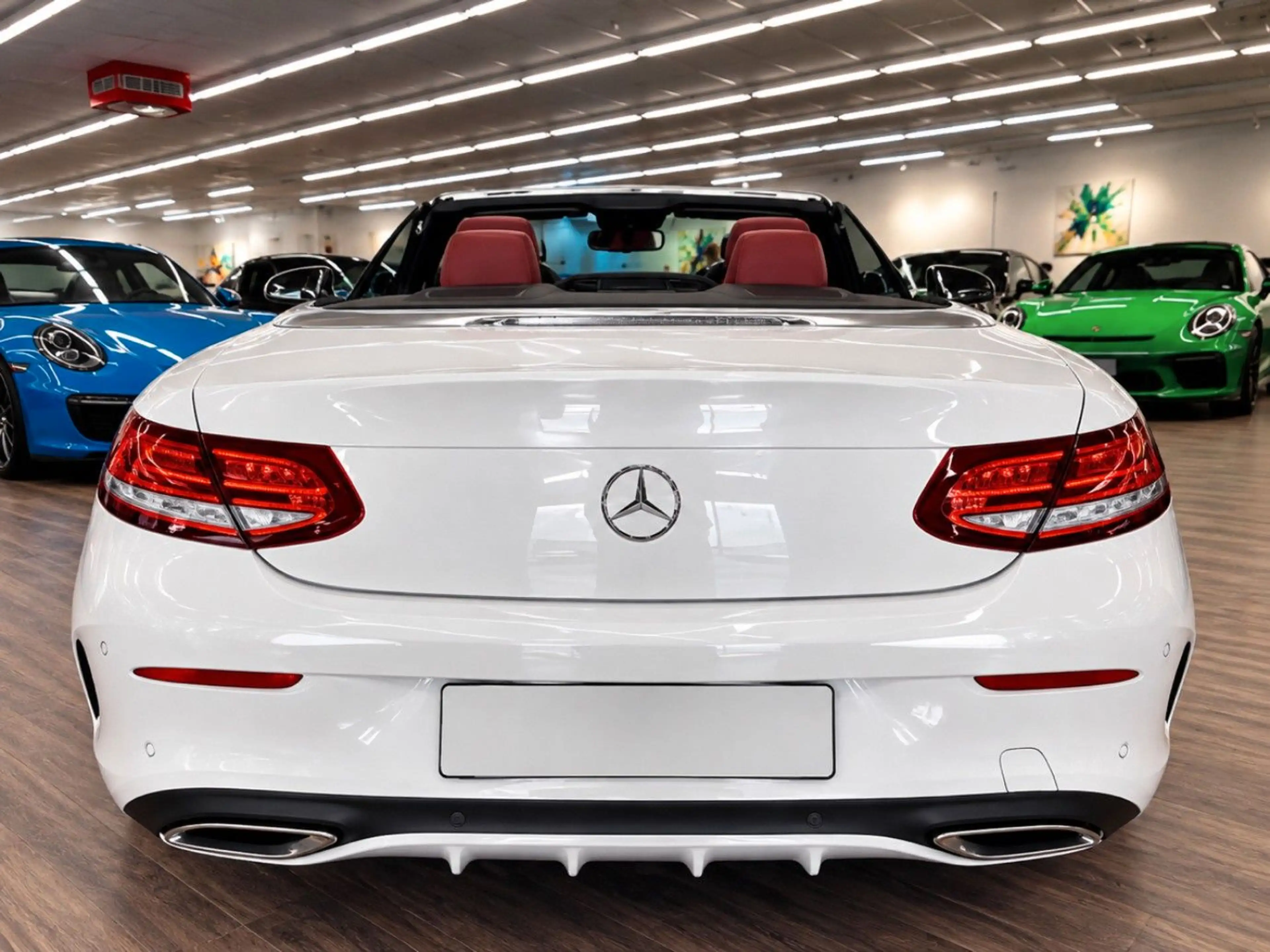 Mercedes-Benz C 300 Cabrio AMG Paket LED Leder Navi Perfekt — photo 6