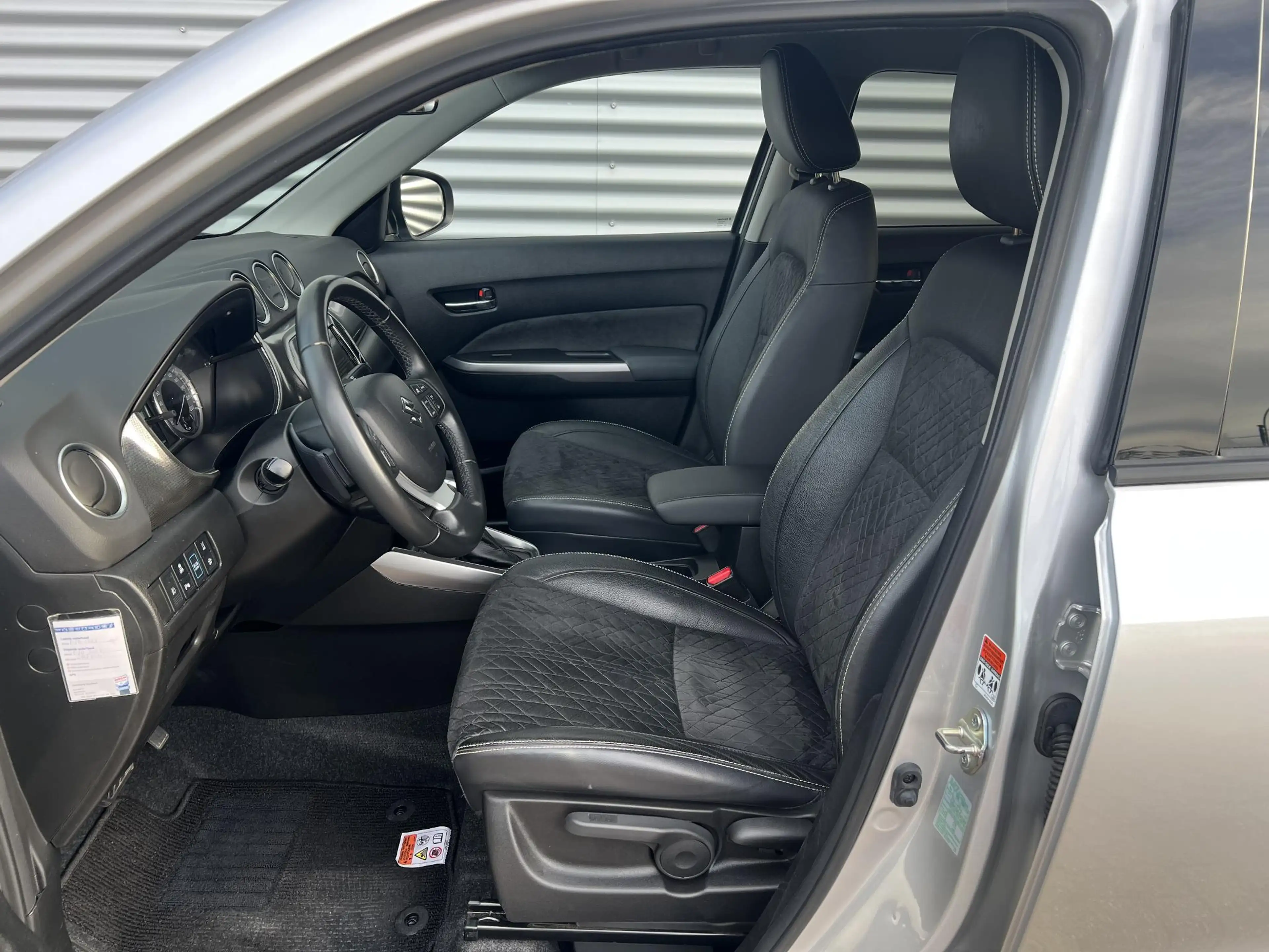 Suzuki Vitara 1.5 Hybrid Style Automaat — photo 7