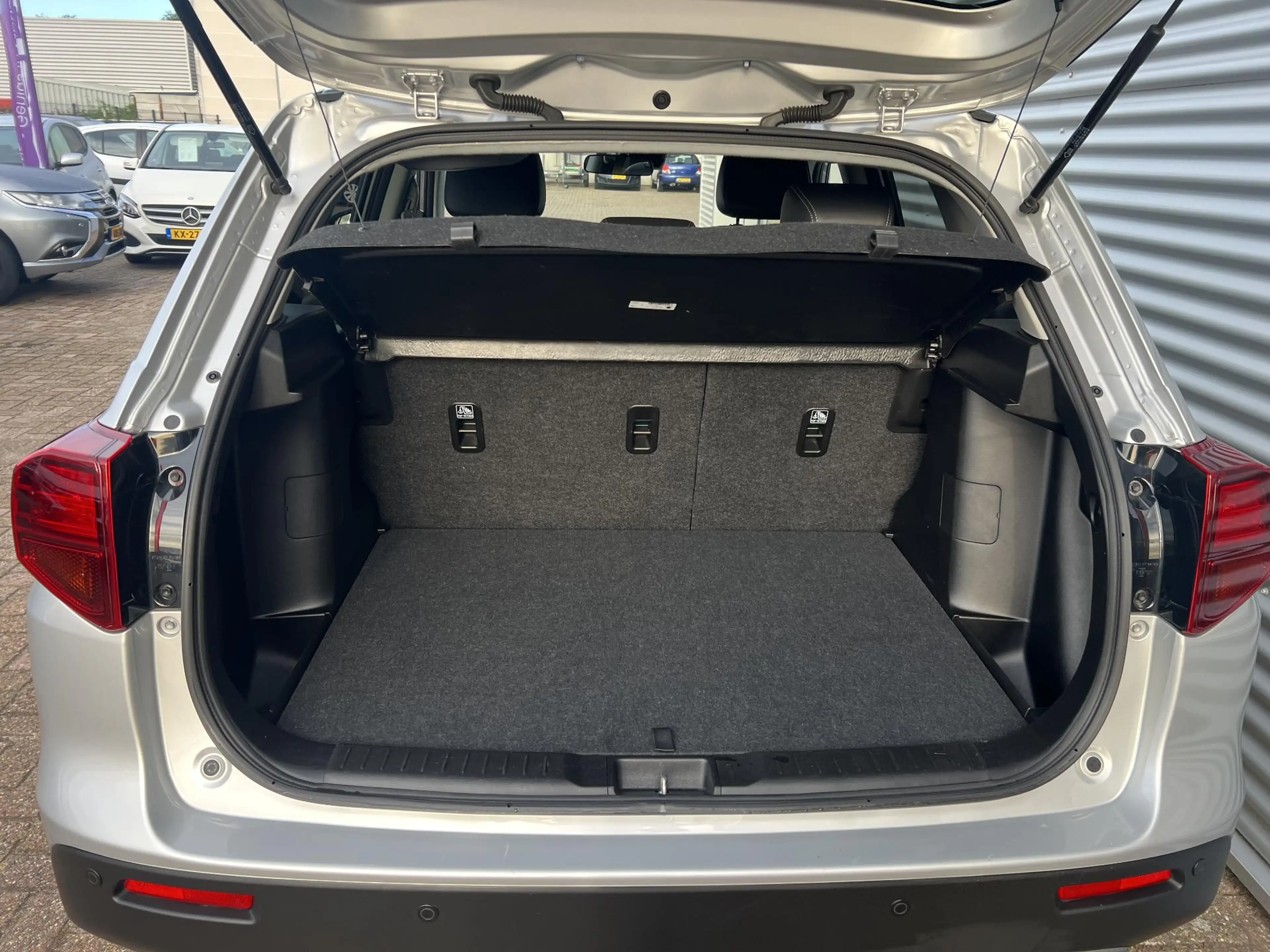 Suzuki Vitara 1.5 Hybrid Style Automaat — photo 12