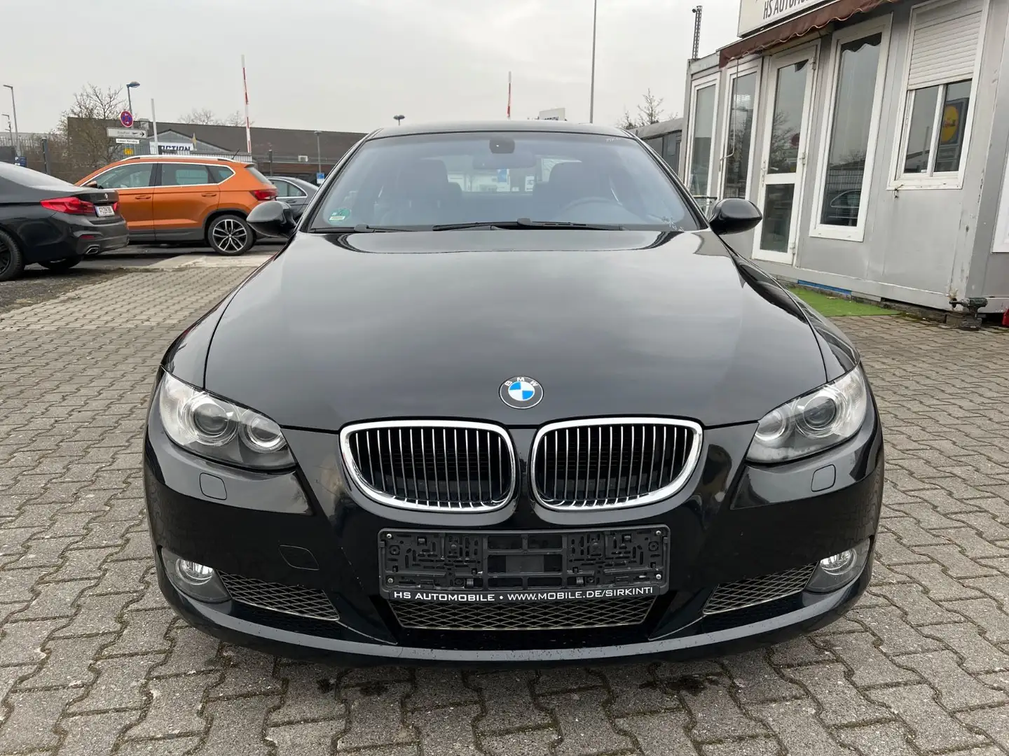 BMW 335 i Coupe Aut. *1.HAND/Leder/Original Zustand* Black - 1