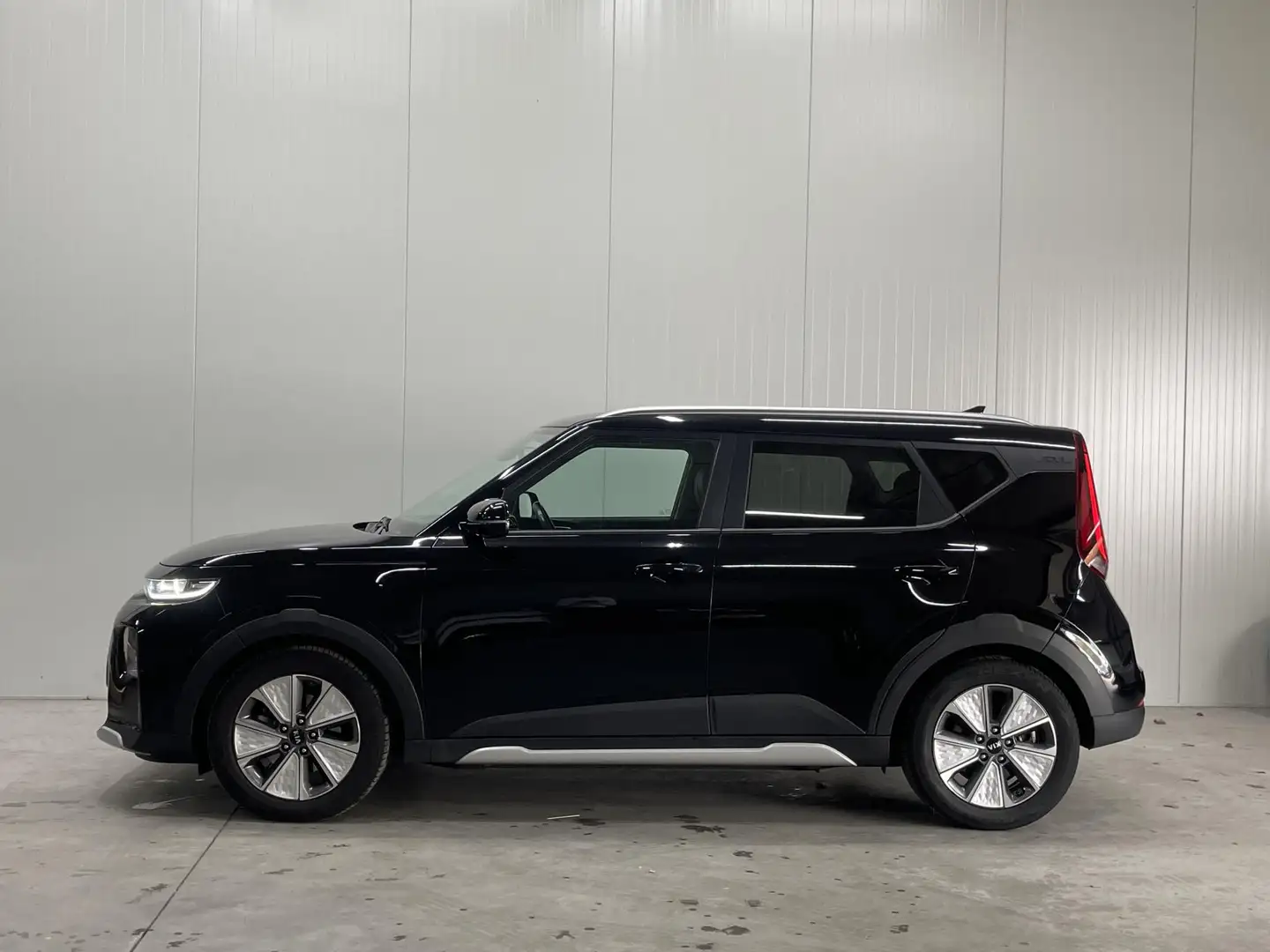 Kia Soul e-Soul 64kWh ExecutiveLine 4% bijtelling, Adaptief Nero - 2