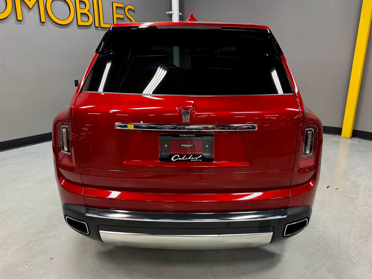Rolls-Royce Cullinan снимка Rolls-Royce Cullinan