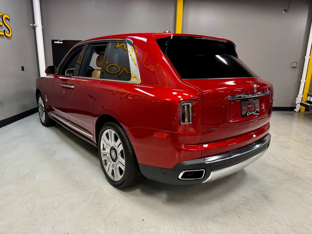 Rolls-Royce Cullinan снимка Rolls-Royce Cullinan