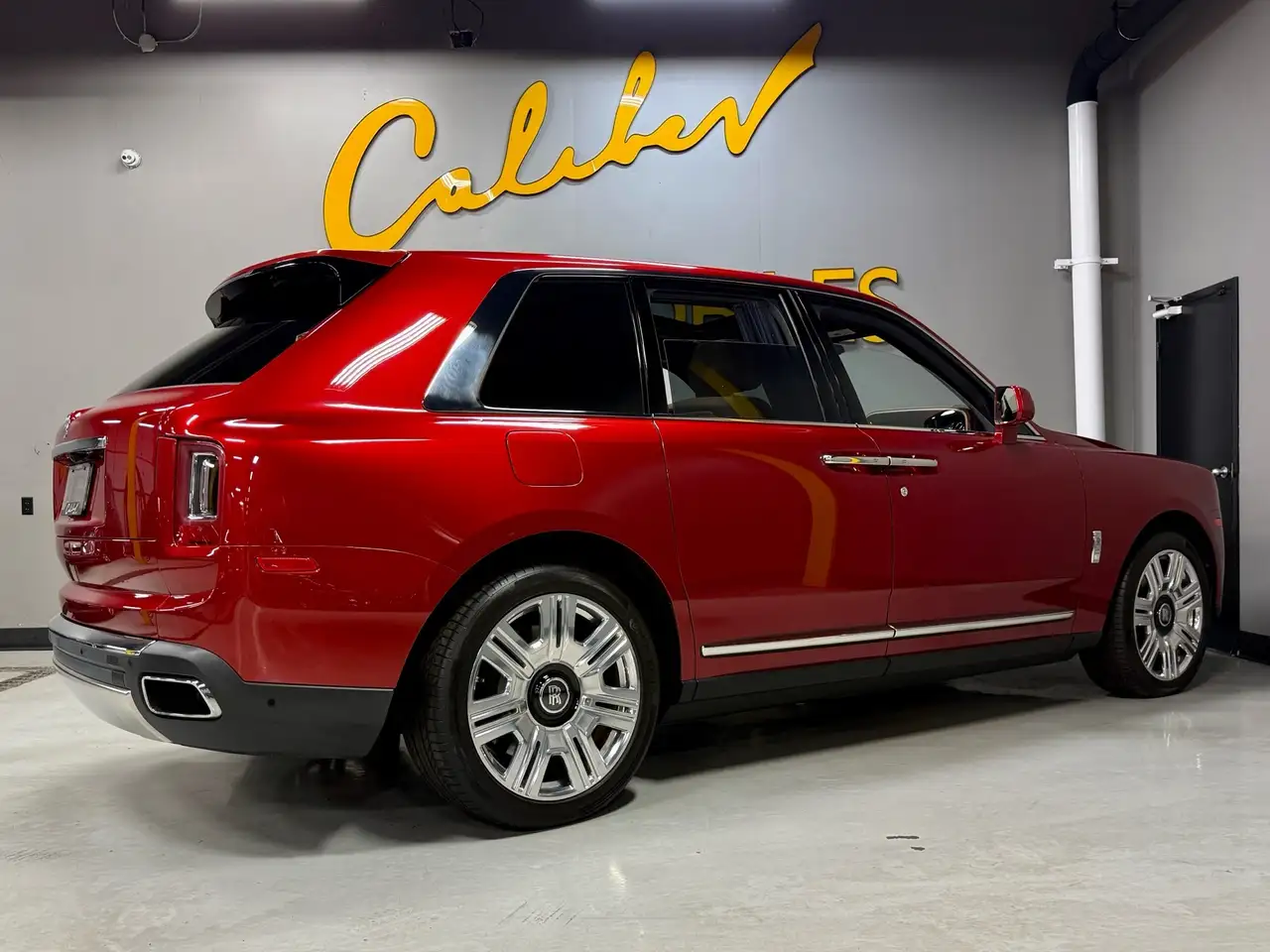 Rolls-Royce Cullinan снимка Rolls-Royce Cullinan