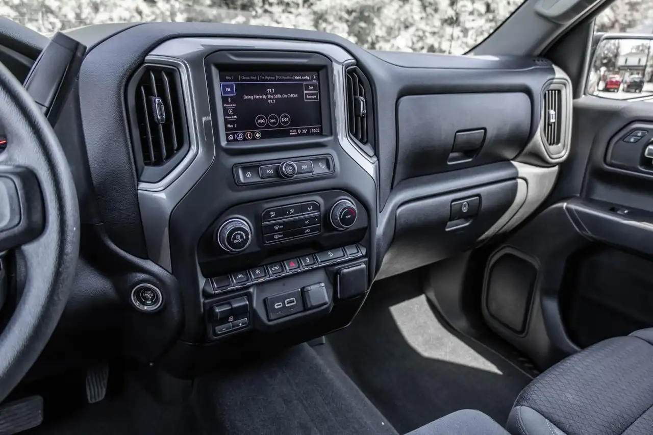 Chevrolet Silverado 1500 снимка Chevrolet Silverado 1500