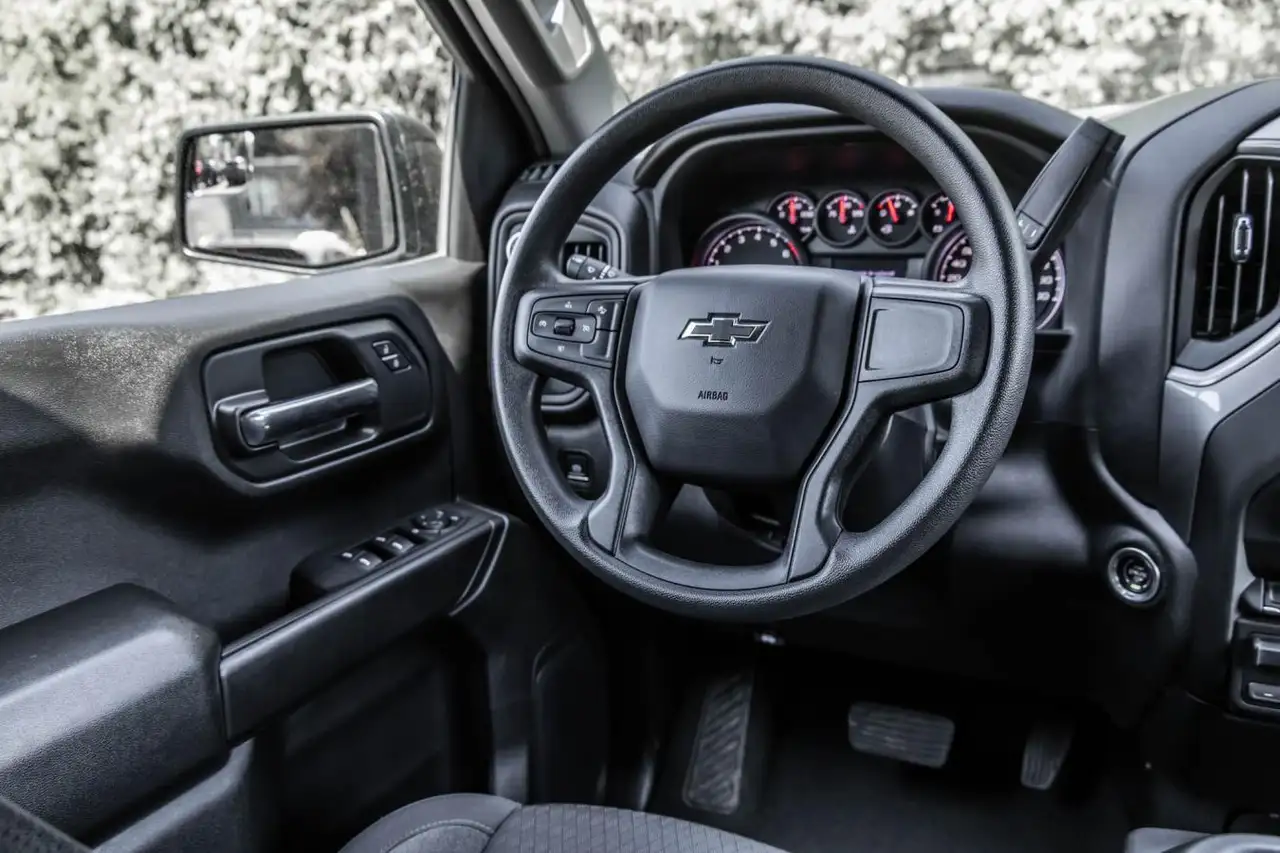 Chevrolet Silverado 1500 снимка Chevrolet Silverado 1500