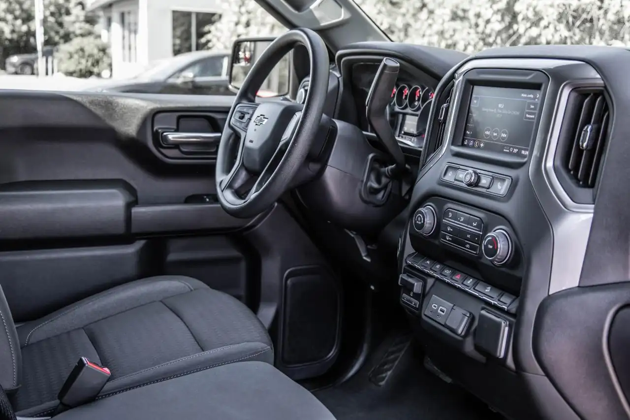 Chevrolet Silverado 1500 снимка Chevrolet Silverado 1500