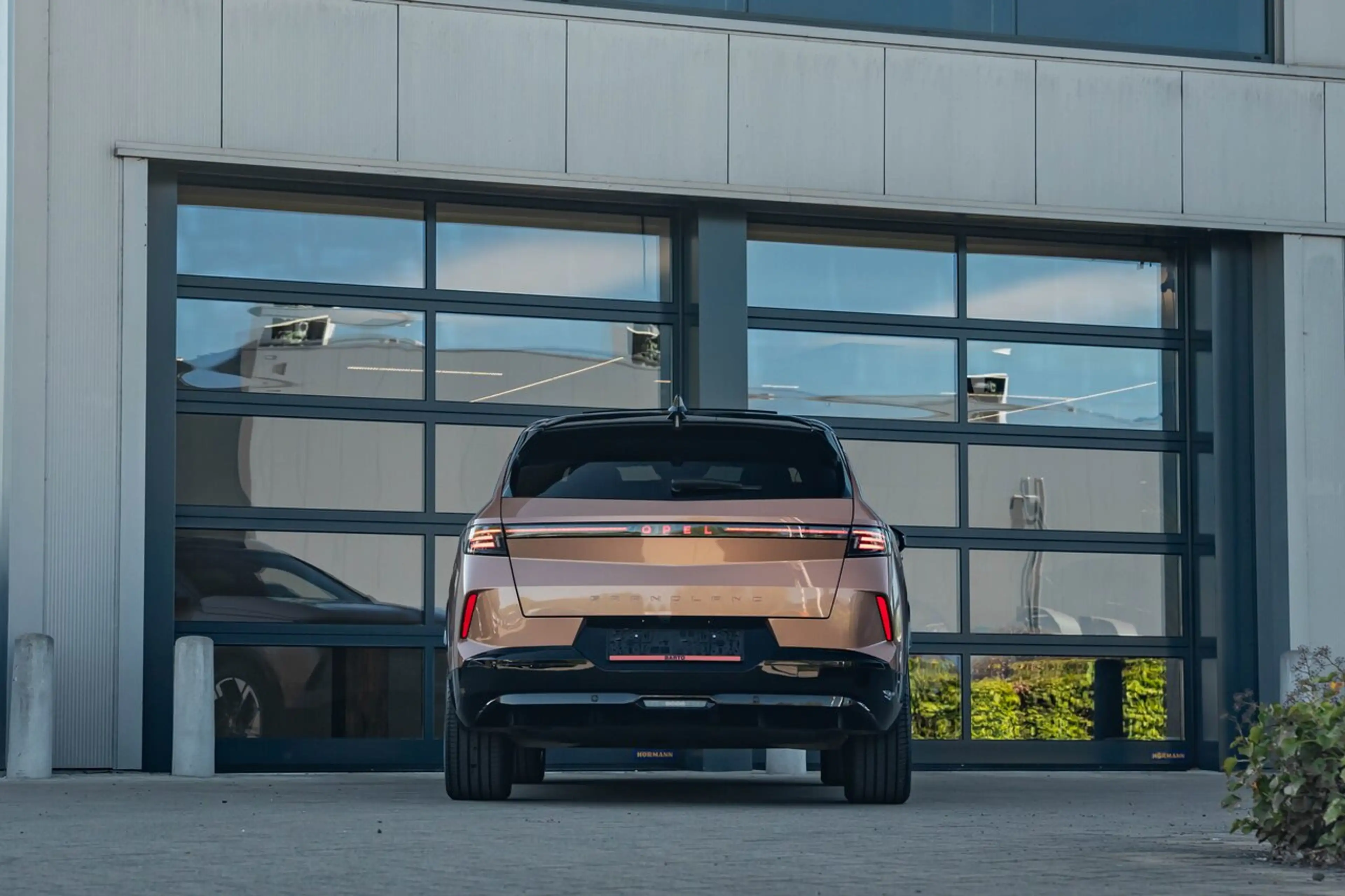 Opel Grandland Electr. 213 PK | Ultimate | Pano | Leder | 360°... — photo 4