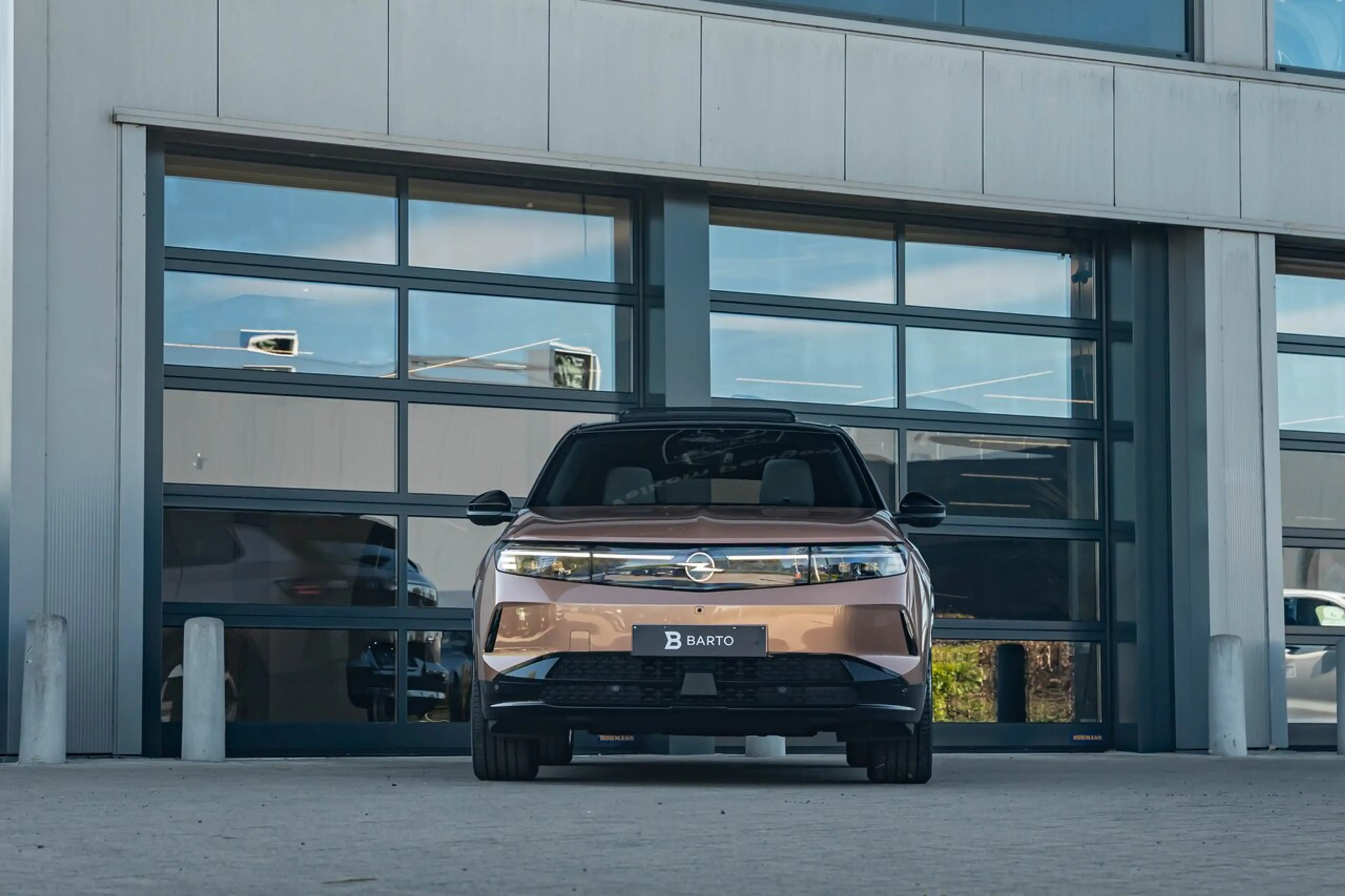 Opel Grandland Electr. 213 PK | Ultimate | Pano | Leder | 360°... — photo 3