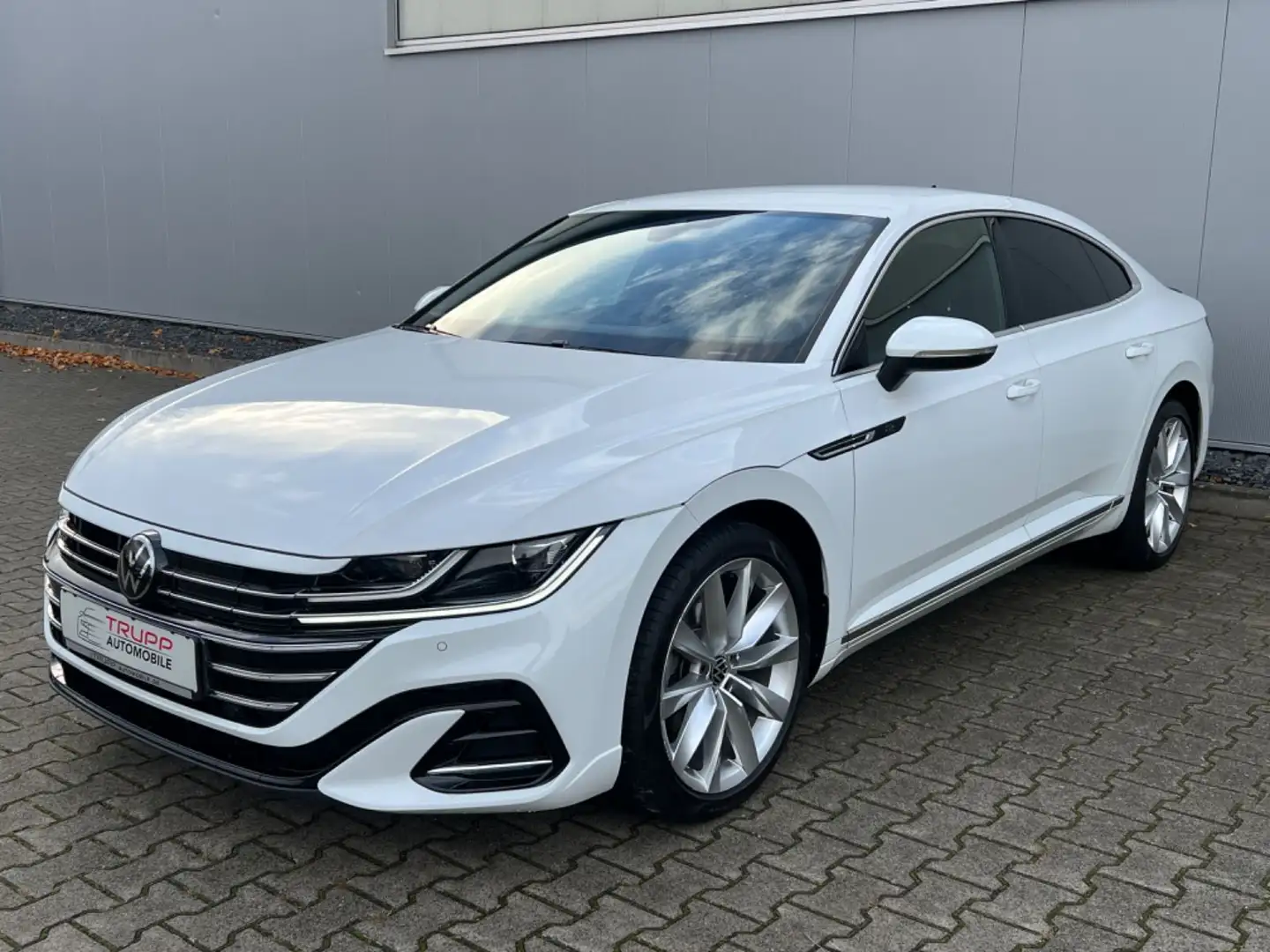 Volkswagen Arteon R-Line eHybrid/LED/AHK/Virtual/Navi/SHZ Weiß - 2
