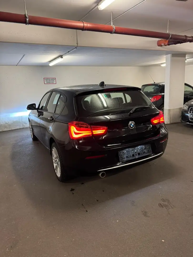 BMW 118 118d Urban Line - 1