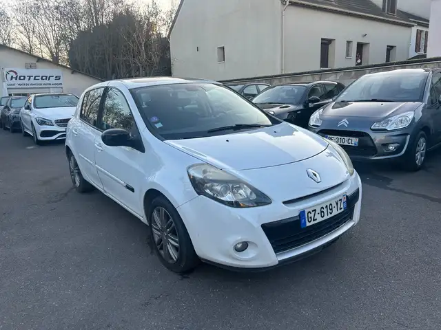 Renault Clio Clio III 1.2 16V 75 eco2 20th