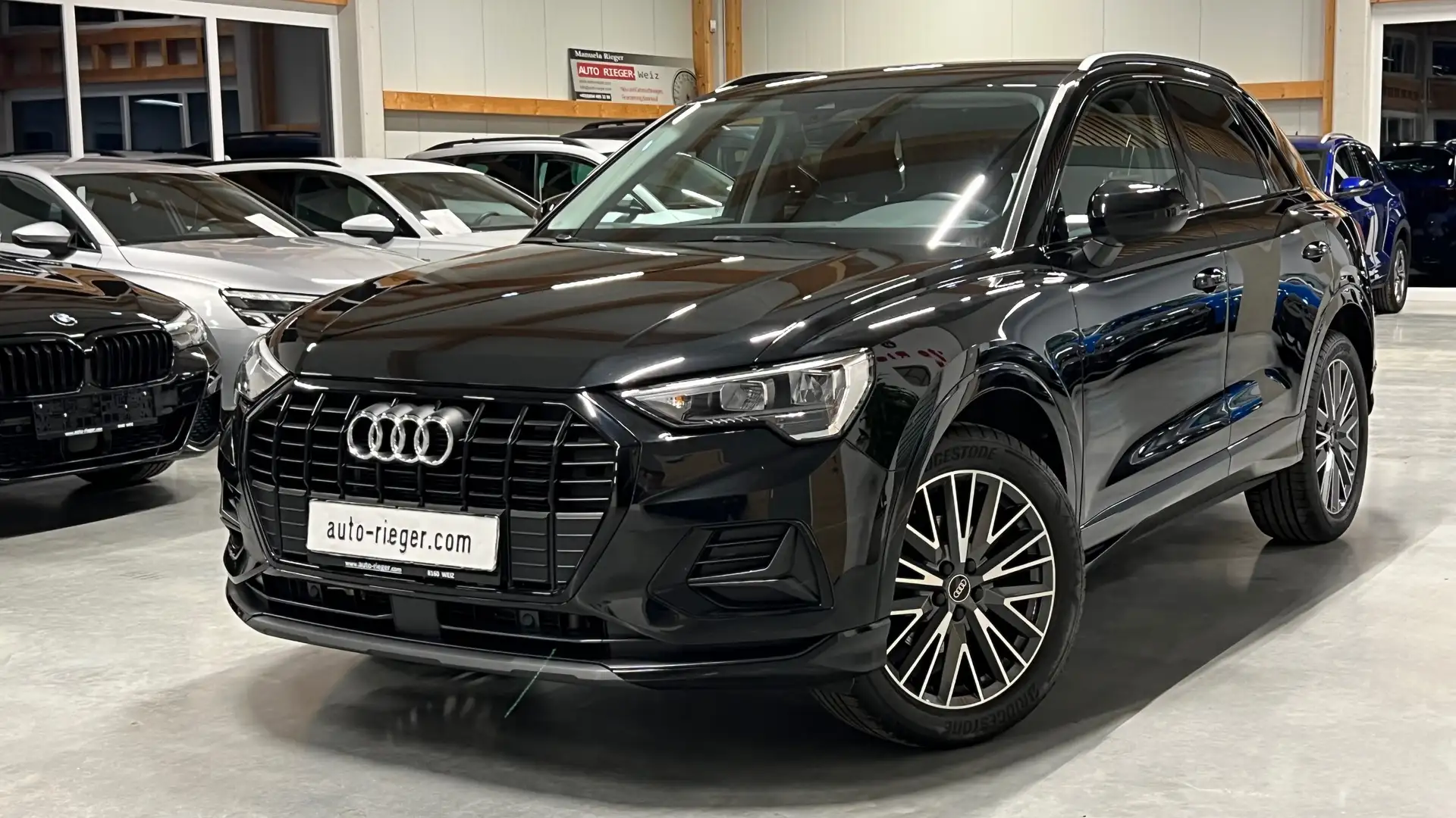 Audi Q3 35 TDI advanced ACC, AHK, Schwarz - 2