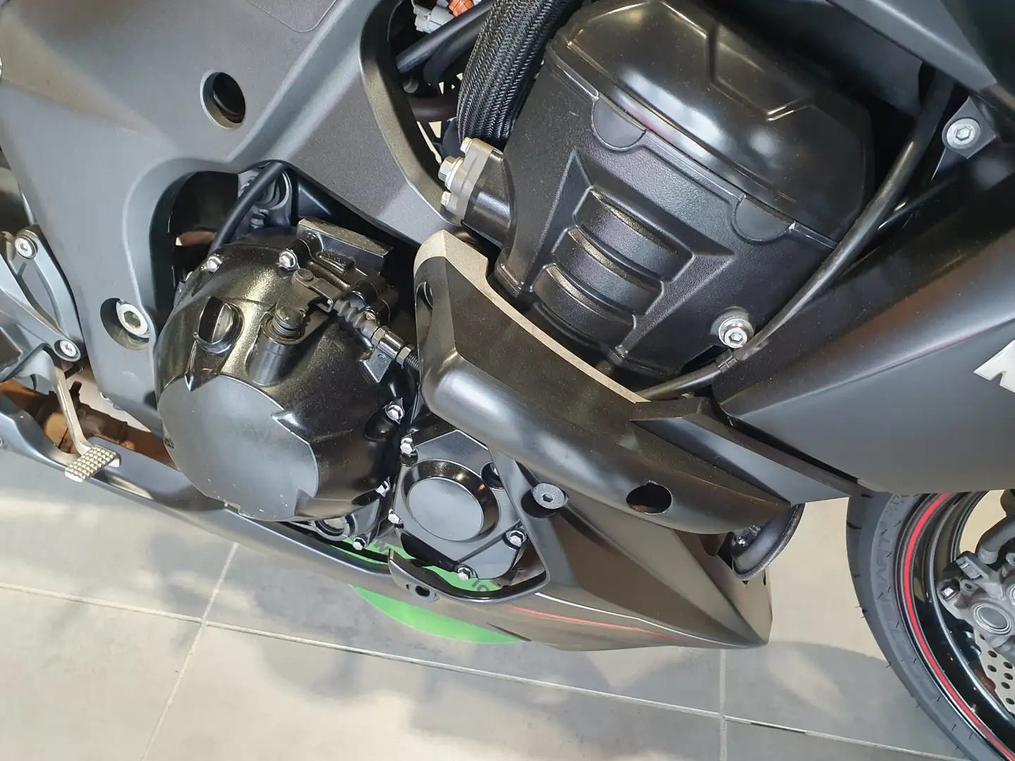 Kawasaki Z 1000 Noir - 2