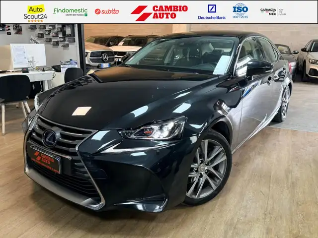 Lexus IS 300 IS III 2017 300h 2.5 Luxury cvt