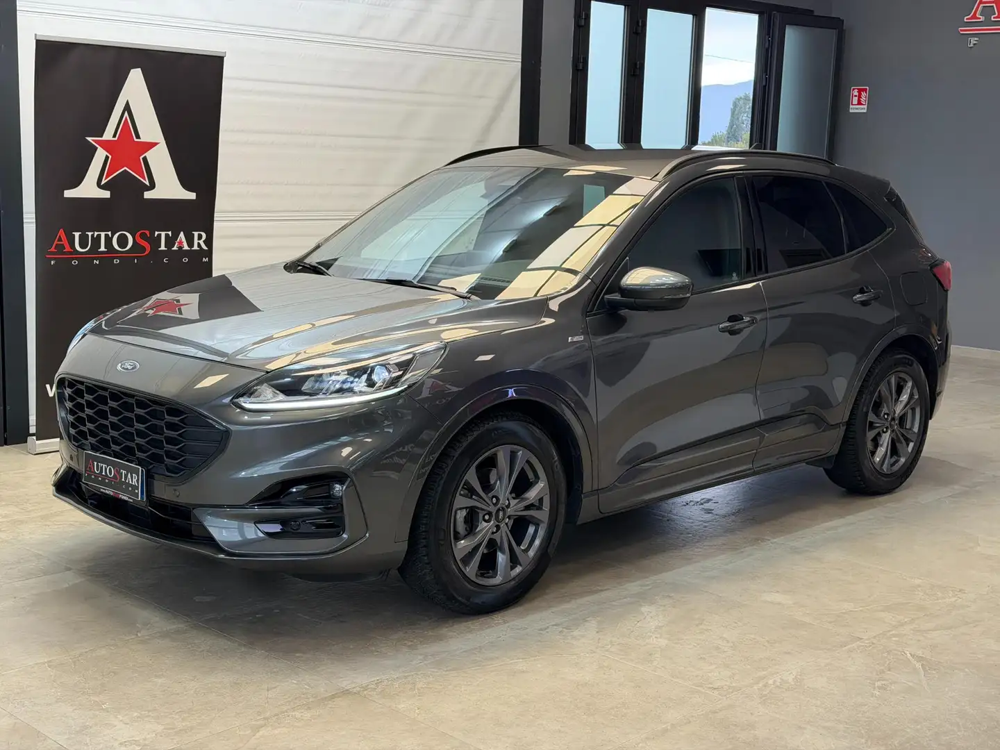 Ford Kuga 1.5 ecoblue ST-Line 2wd 120cv- AUTOCARRO Grigio - 1