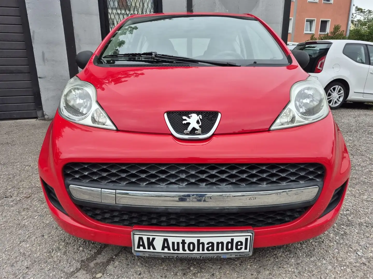 Peugeot 107 Petit Filou TÜV&SERVICE NEU Červená - 2
