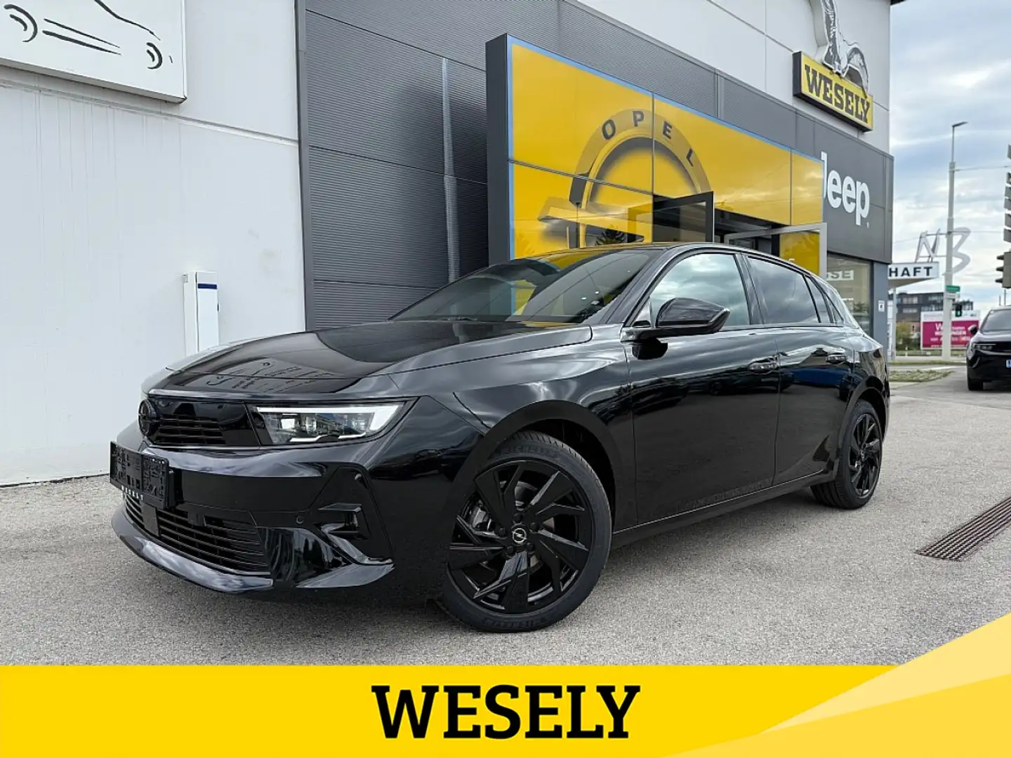 Opel Astra 1,2 Turbo GS Aut. Schwarz - 1