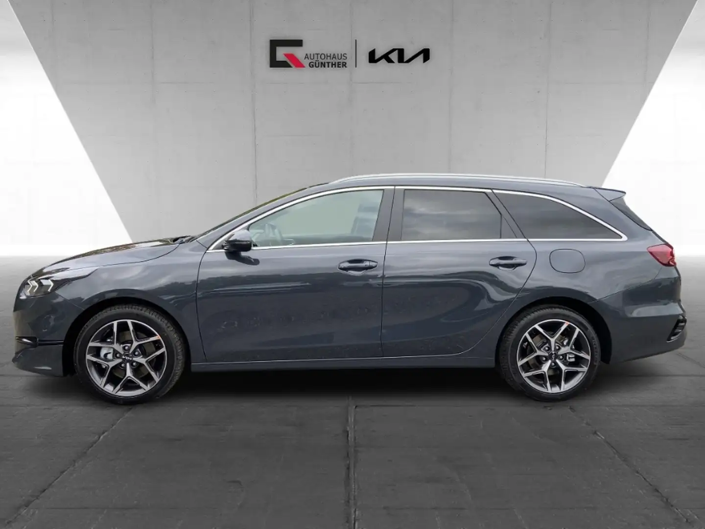 Kia Ceed SW / cee'd SW Sportswagon Ultimate Edition 1.5T 48V DCT Design Zwart - 2