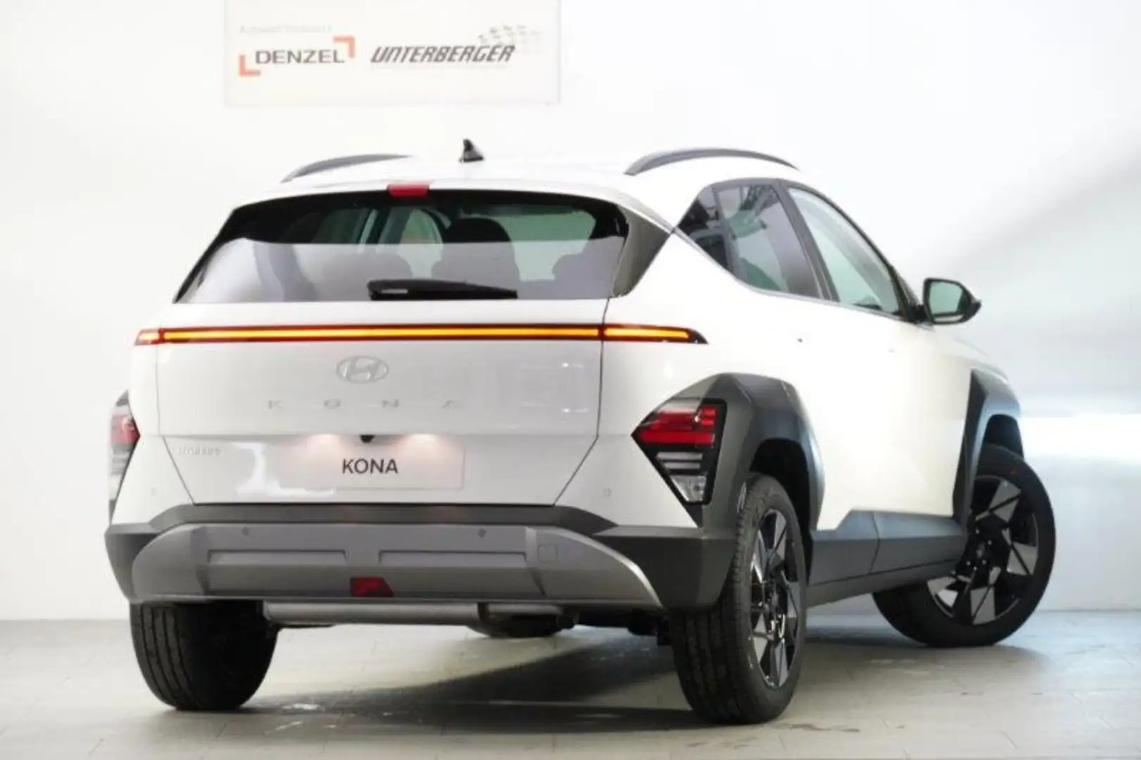 Hyundai KONA Hybrid (SX2) GO Plus 1.6 GDI 2WD HEV abz. Superbon Weiß - 2