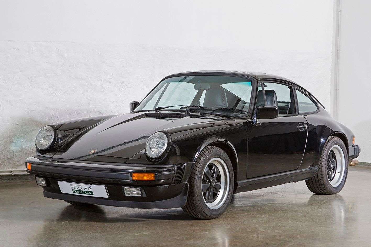 Second hand Porsche 911 