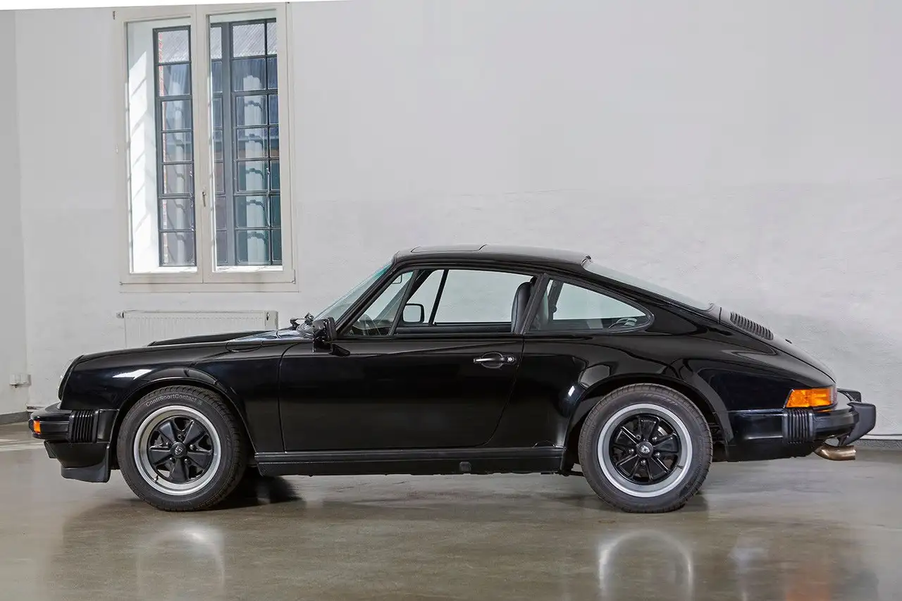 Porsche 911 Carrera 3.2, G50, schwarz/schwarz,wenig KM !, foto 4