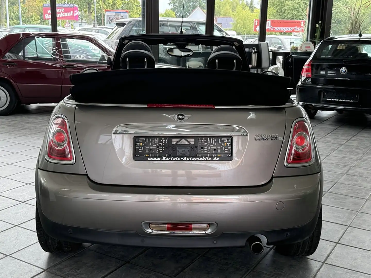 MINI Cooper Cabrio 1.6 Chili, 1.Hand, Leder, Klima Gris - 2