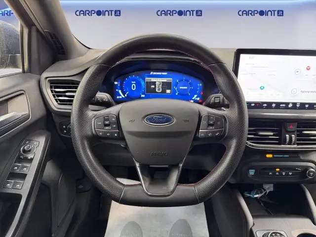 Ford Focus view 12