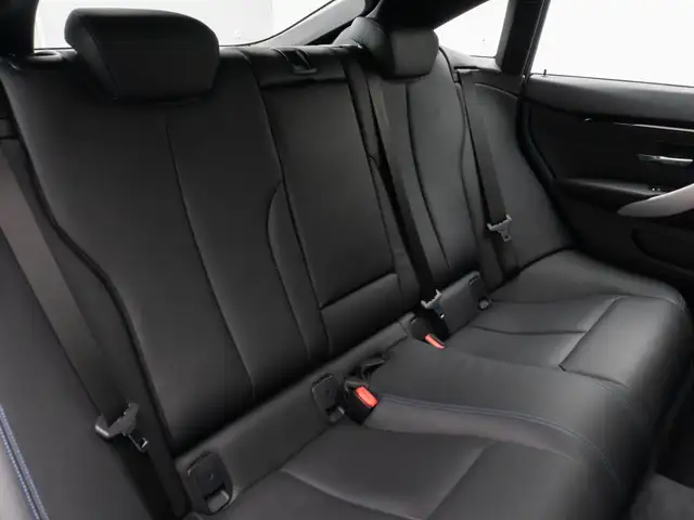 BMW 4 Series view 29