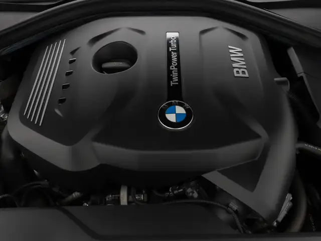 BMW 4 Series view 14