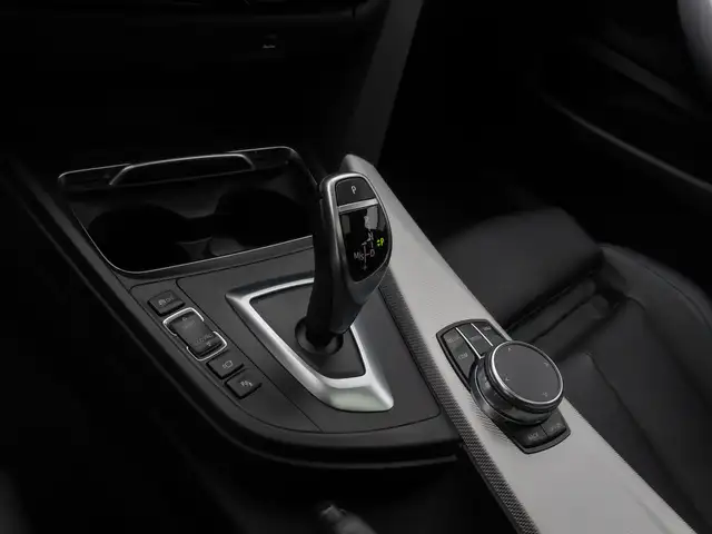 BMW 4 Series view 22
