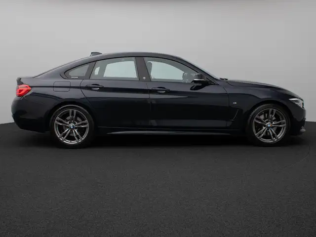 BMW 4 Series view 5