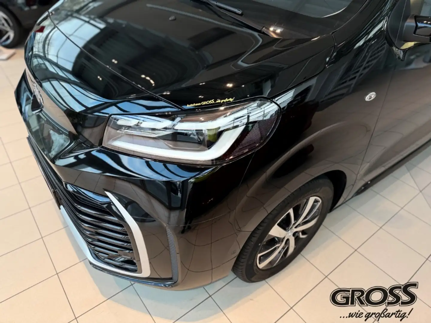 Toyota Proace Verso L1 Lounge 2.0 D-4D EU6e 7-Sitzer HUD AHK-abn Negru - 2