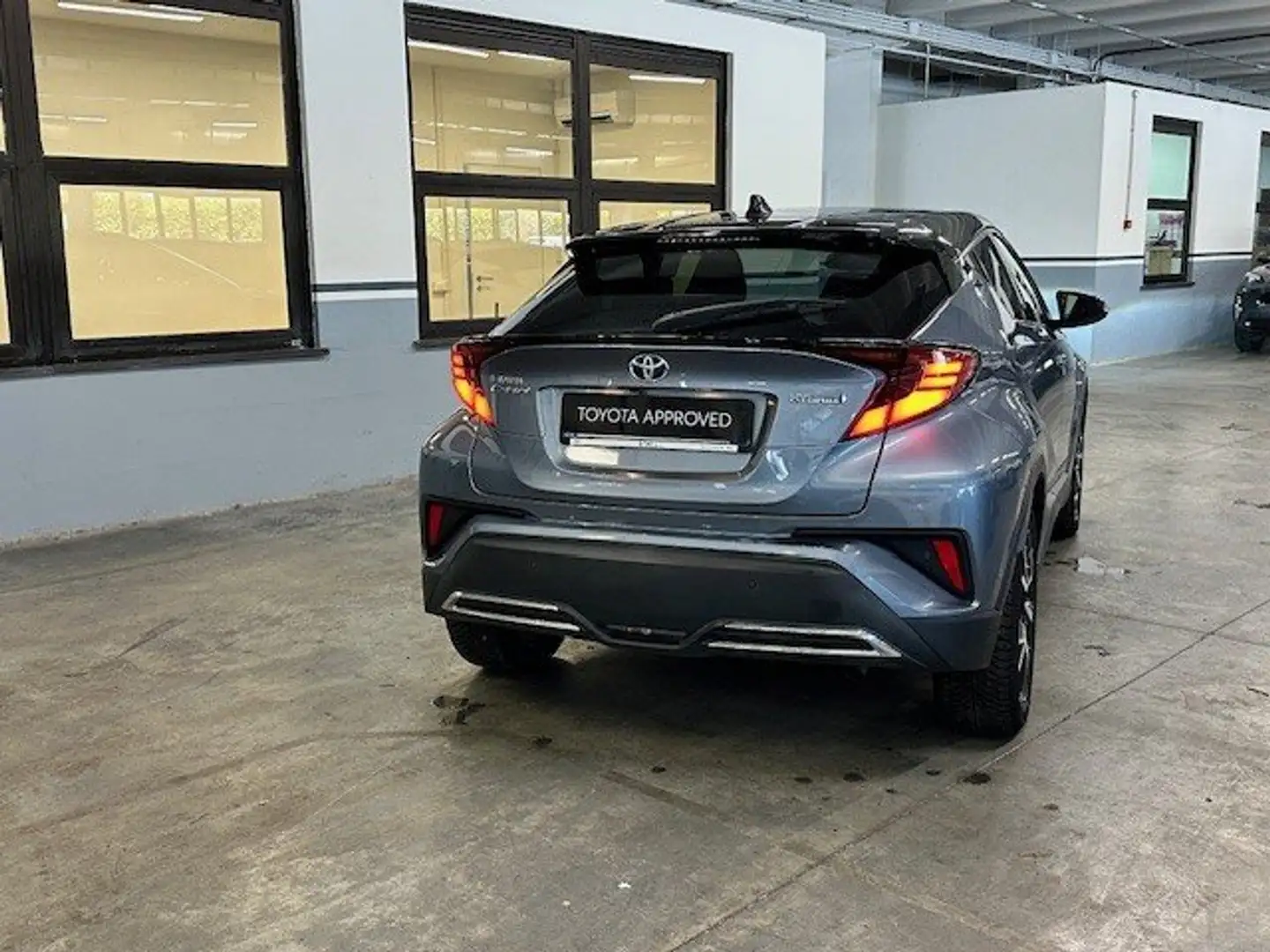 Toyota C-HR C-HR 2.0h More Business e-cvt Gris - 2