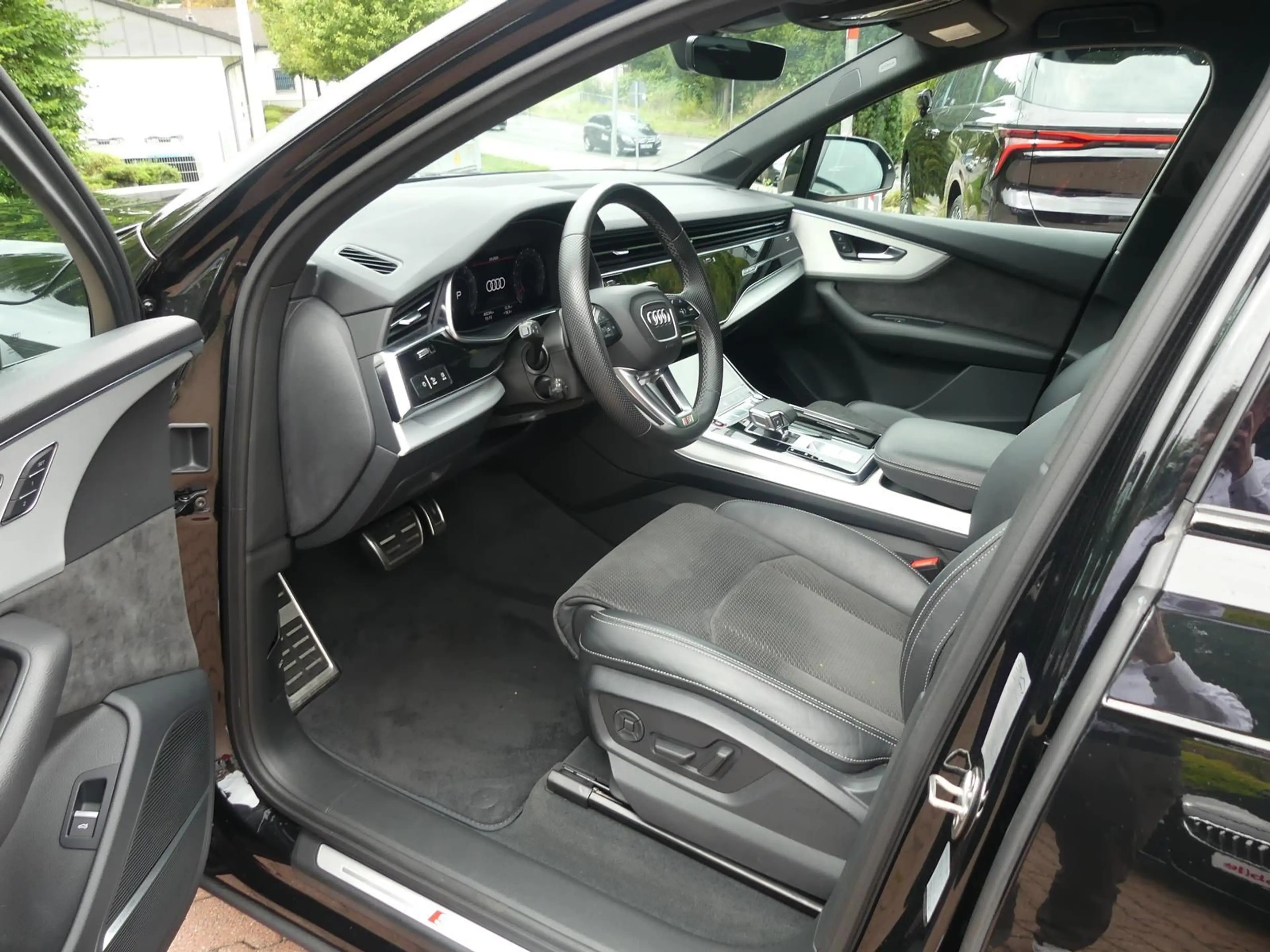 Audi SQ7 4.0 V8 TFSI*ACC*LED*Automatik*SHZ*DAB*Navi — photo 13