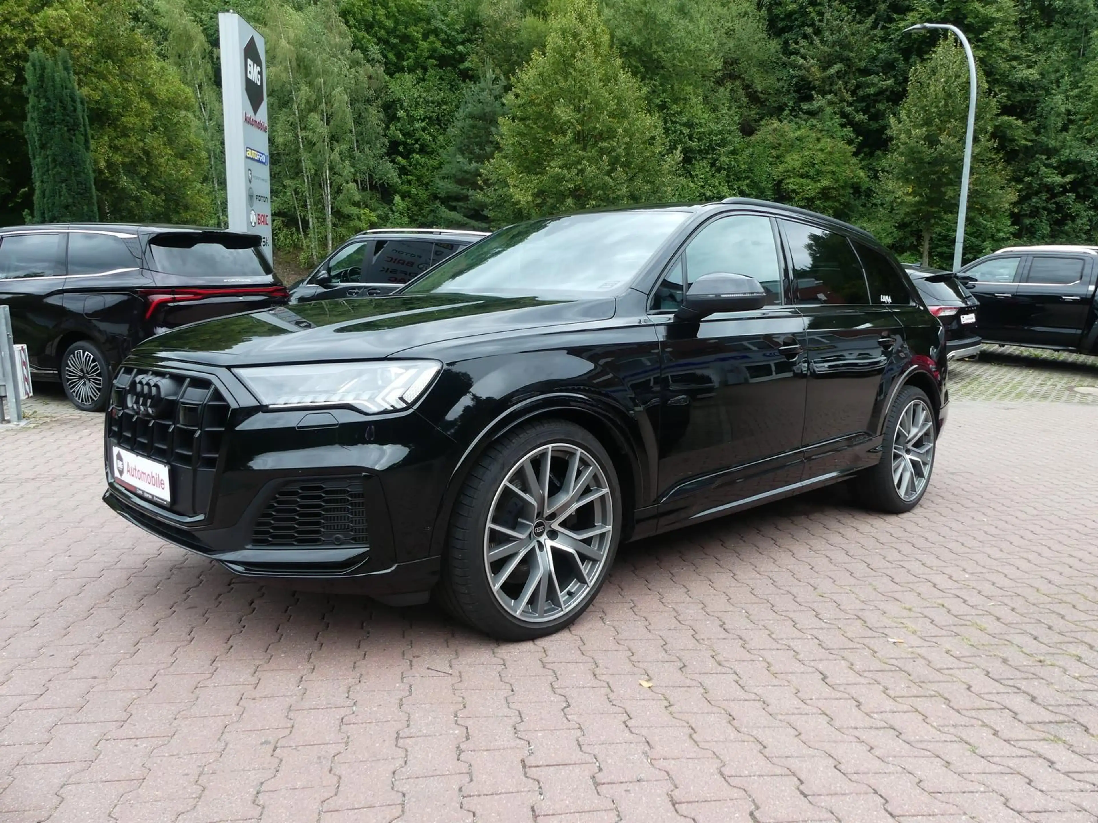 Audi SQ7 4.0 V8 TFSI*ACC*LED*Automatik*SHZ*DAB*Navi