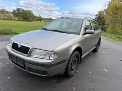 Skoda Octavia Combi - fotografija vozila