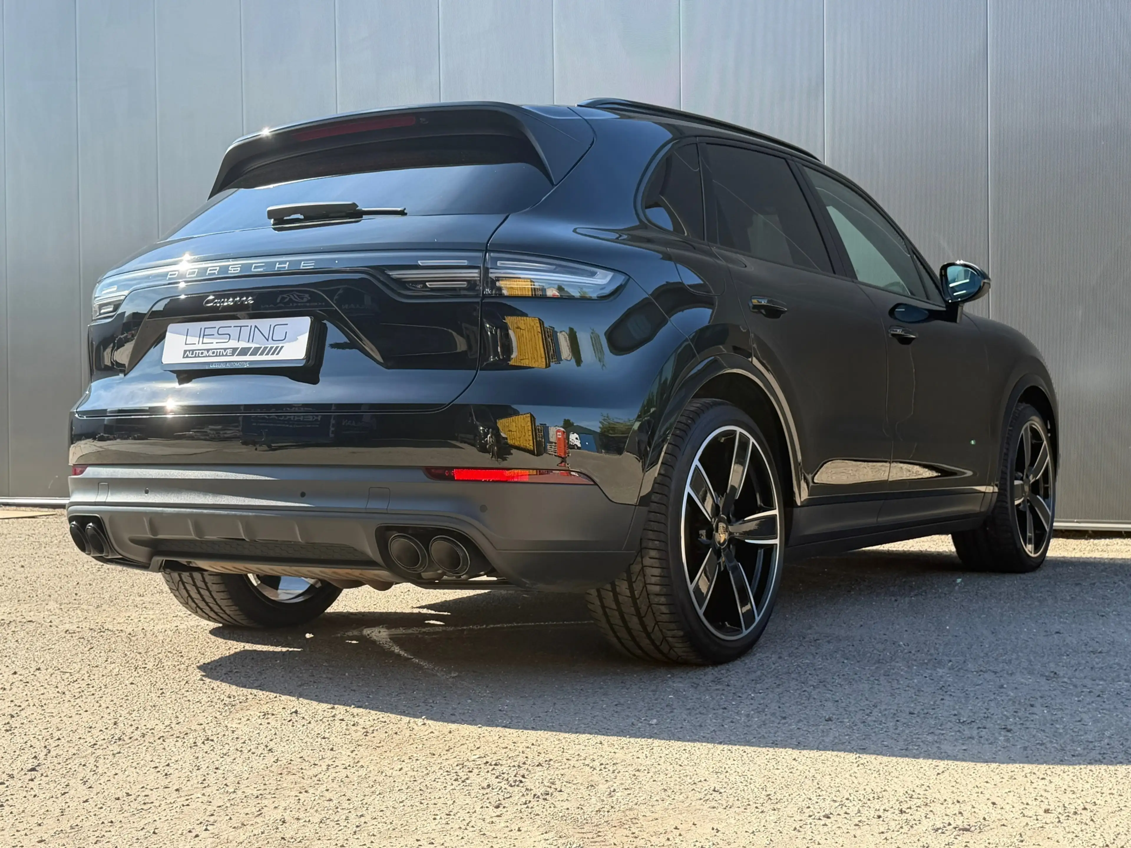 Porsche Cayenne 3.0 E-Hybrid Platinum Edition Pano Trekhaak — photo 9