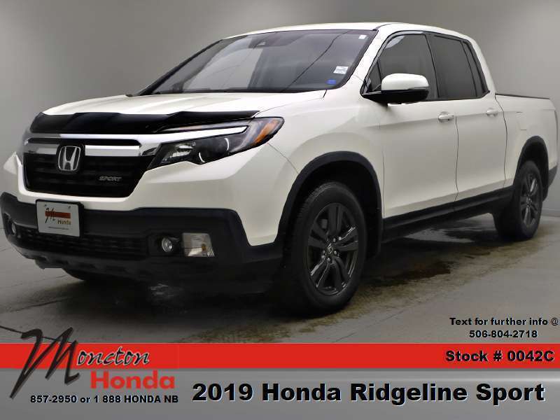 White 2019 Honda Ridgeline Pickup Truck All-Wheel Drive Automatic