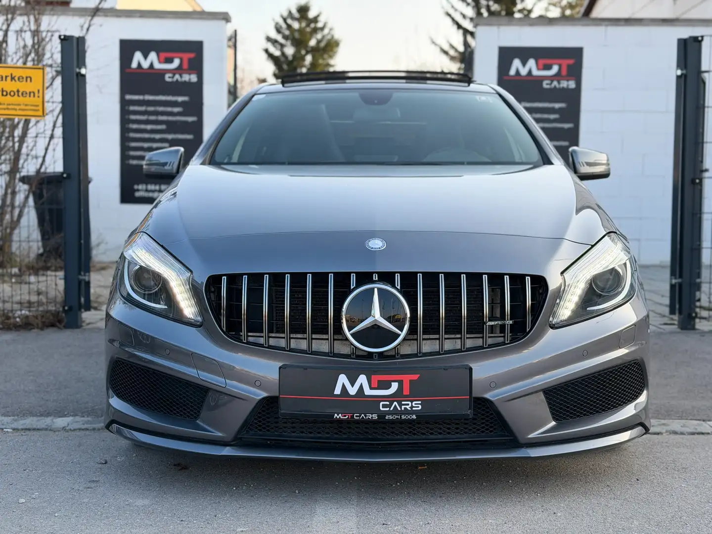 Mercedes-Benz A 180 A 180 CDI Aut.|AMG|PANO|SZHZG|CAM|ACC|DYNAMIC Grau - 1