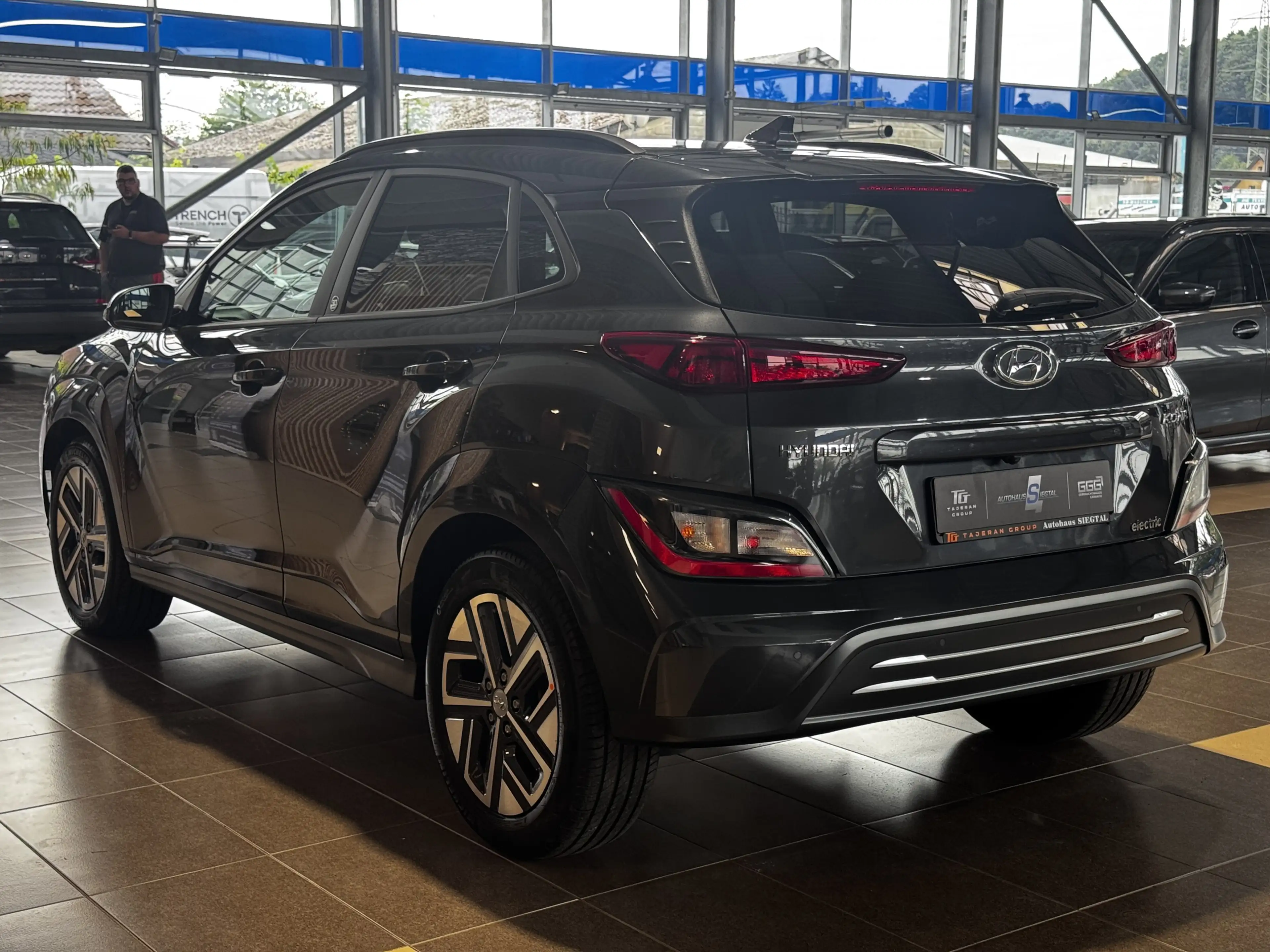 Hyundai KONA Edition 30+ R.Cam Krell Navi LED SHZ DAB — photo 7