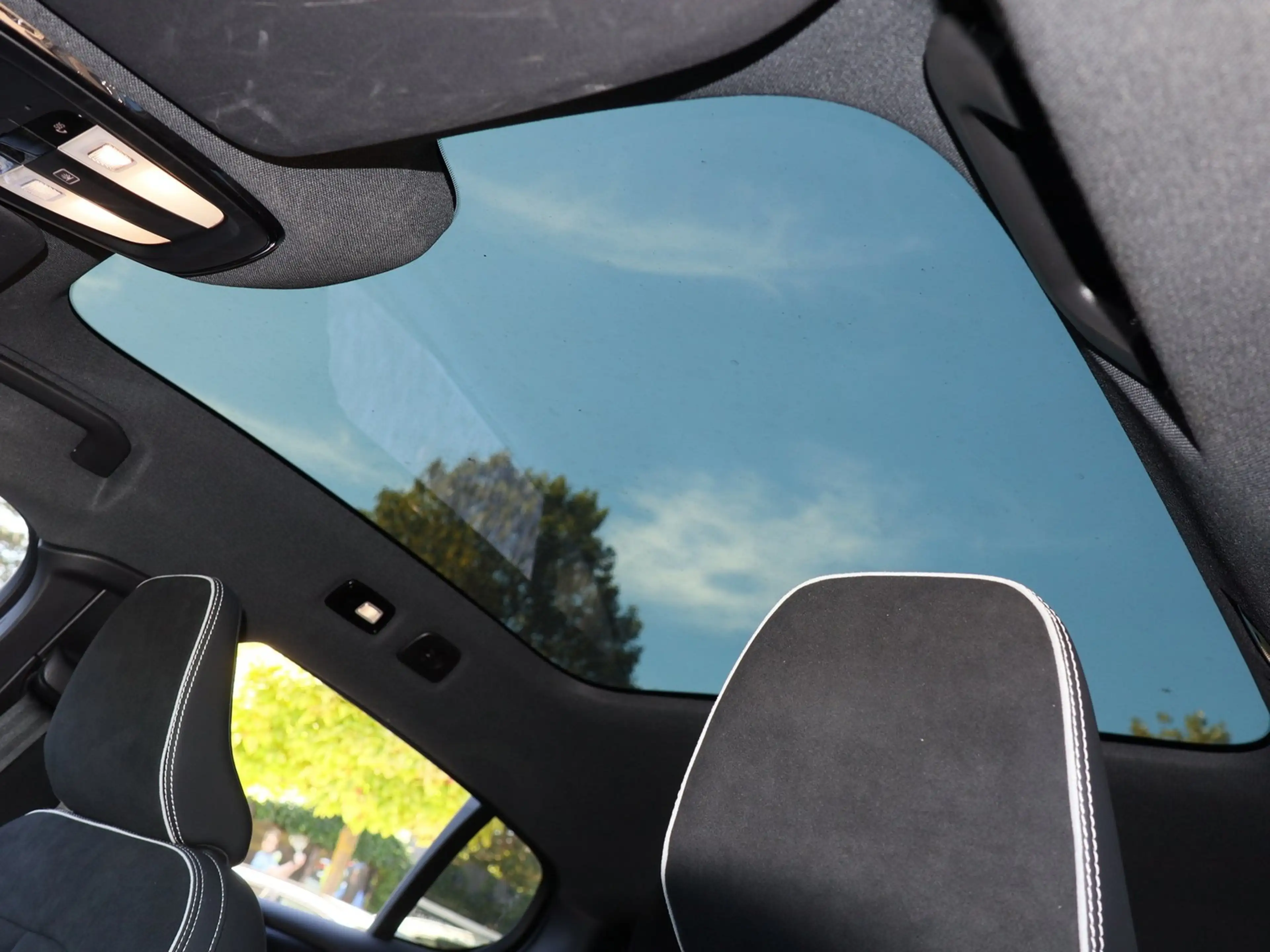 Volvo C40 Single Motor Extended Range Plus Recharge RWD N... — photo 12