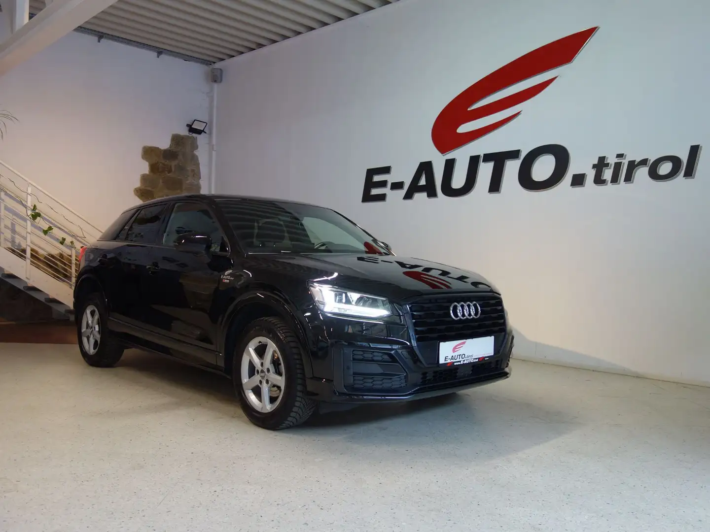 Audi Q2 TFSI *BLACKLINE *S-LINE *NAVI *SITZHEIZUNG Schwarz - 1