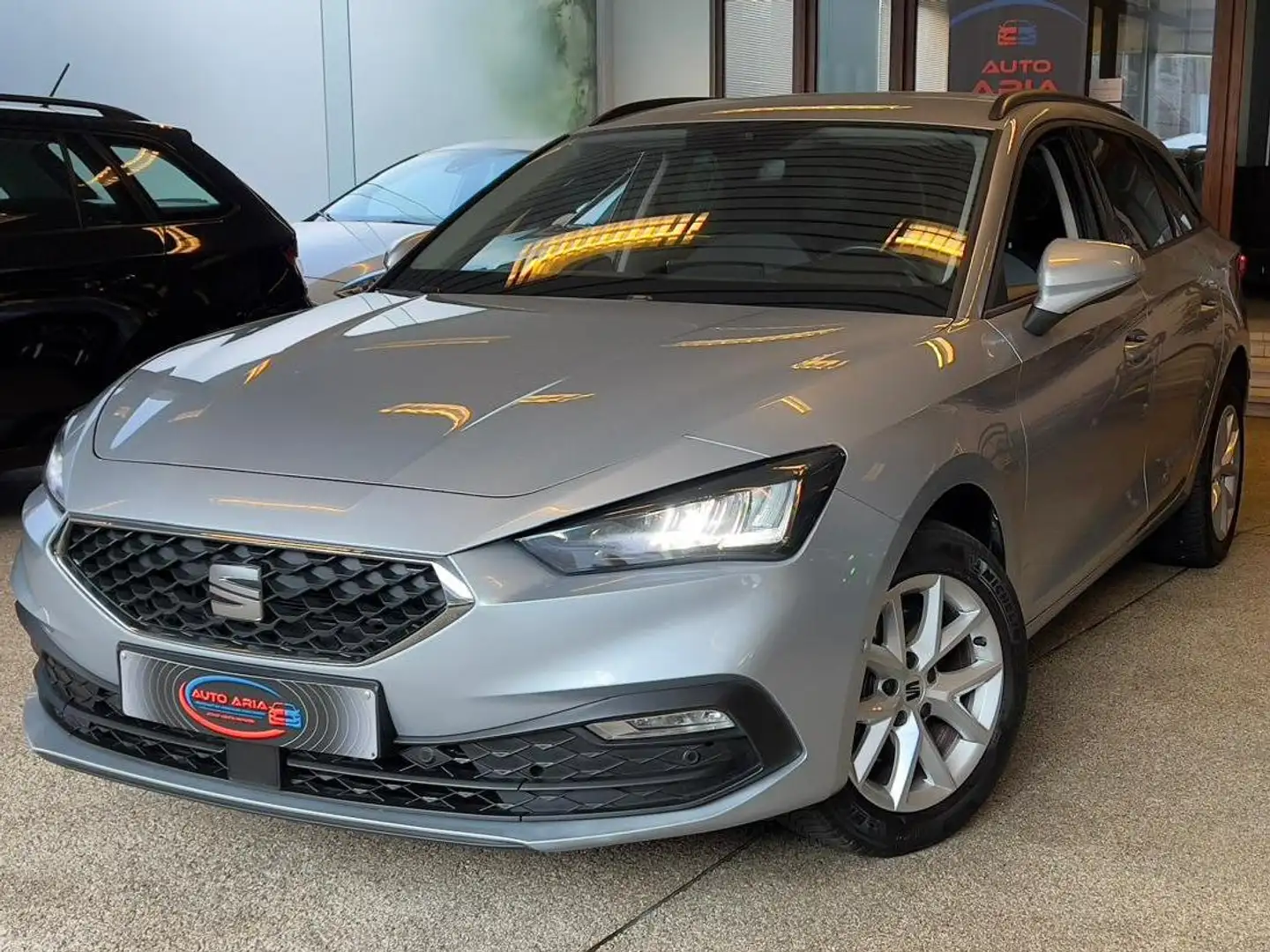 SEAT Leon ST 1.0 EcoTSI (EU6AP)CARPLAY SANS FIL*GARANTIE12M Gris - 1