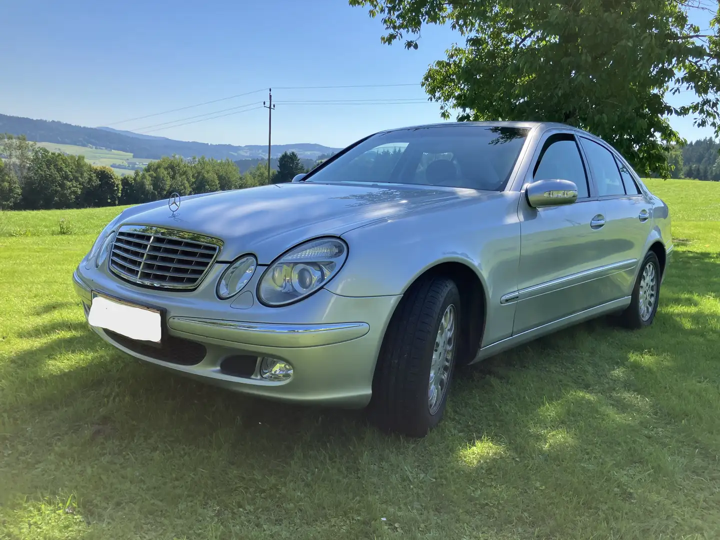 Mercedes-Benz E 200 E 200 Classic CDI Silber - 1